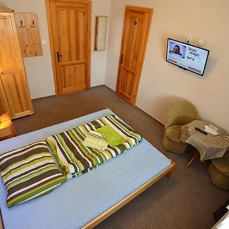 普拉蒙酒店 Vinné